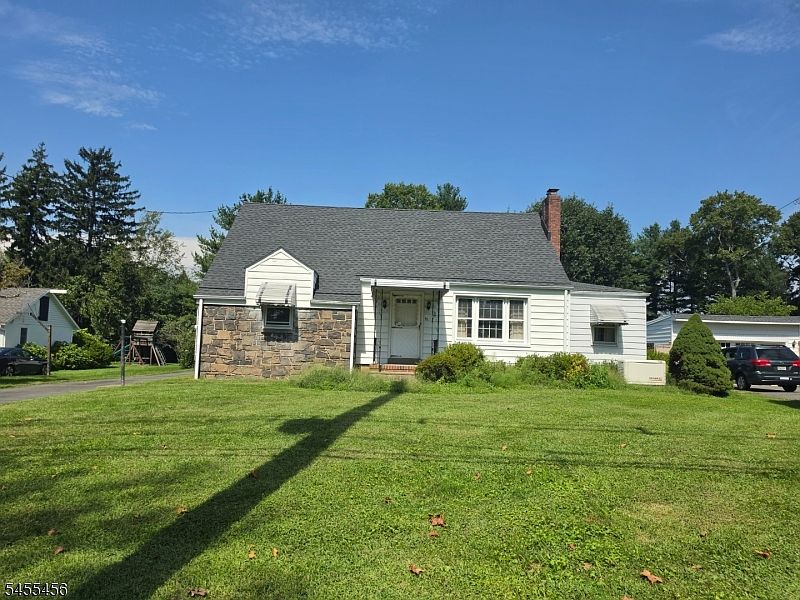 1st image of 81 Hopewell Pennington Rd
