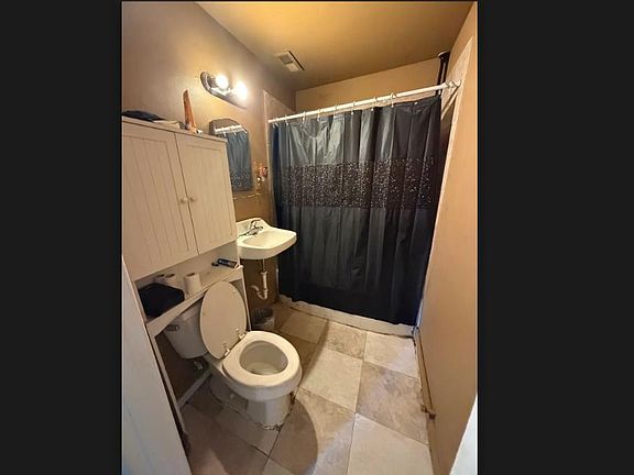 4th image of 4072 Leroy Ave