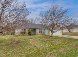 105 N Diane Ct, Diamond, MO 64840