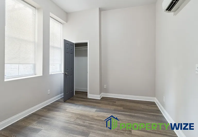 833 Hollins St #1F — Photo 23