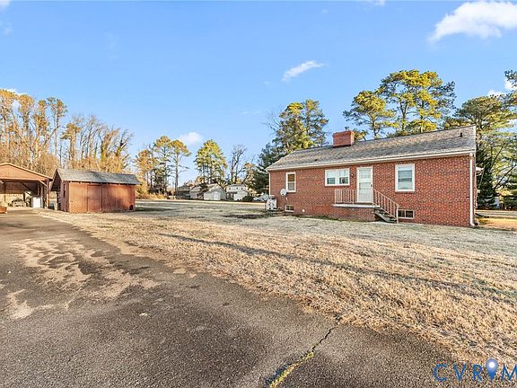 2nd image of 501 Essex St