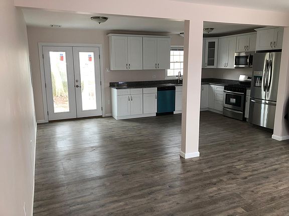 Picture of the kitchen from the living room