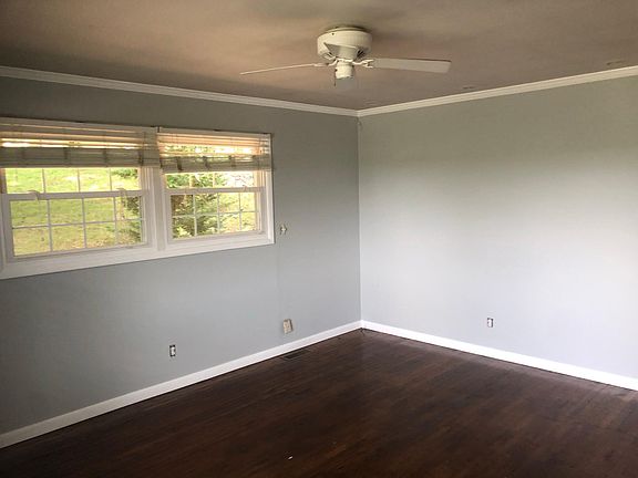 3rd image of 1501 Seminole Dr