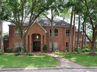 11822 Pebbleton Dr, Houston, TX 77070