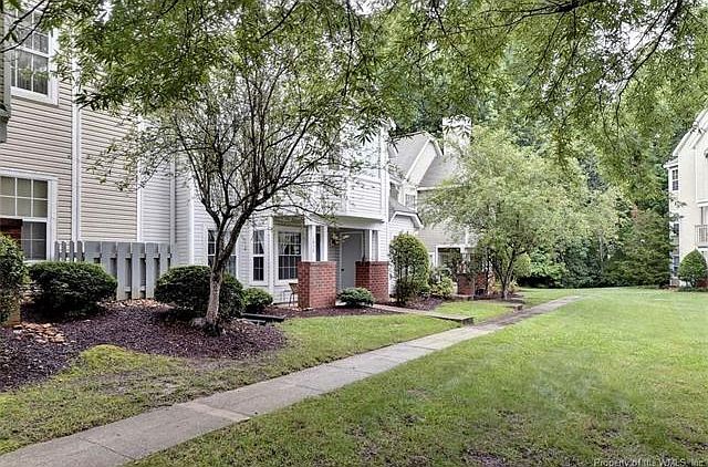 1st image of 105 Stratford Dr
