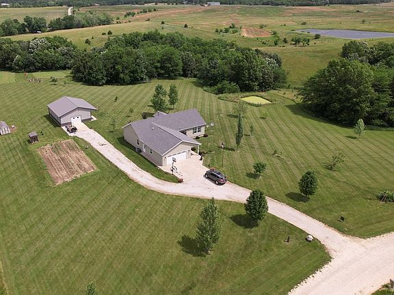 2nd image of 2149 County Road 2460
