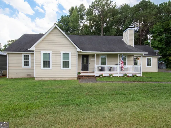 971 Bo Bo Banks Rd, Grantville, GA 30220