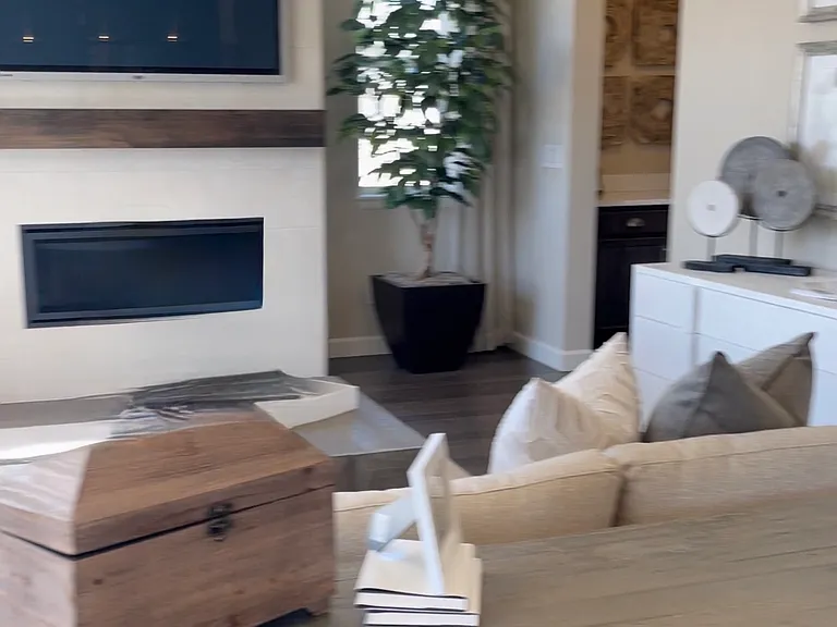 5563 Cat Hollow Ct — Photo 2