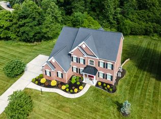 302 Macintosh Dr, Mars, PA 16046