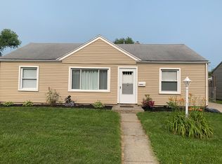 26054 Normandy St, Roseville, MI 48066