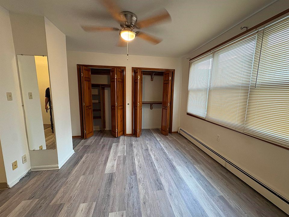 1st image of 55 Wales Ave Floor 1