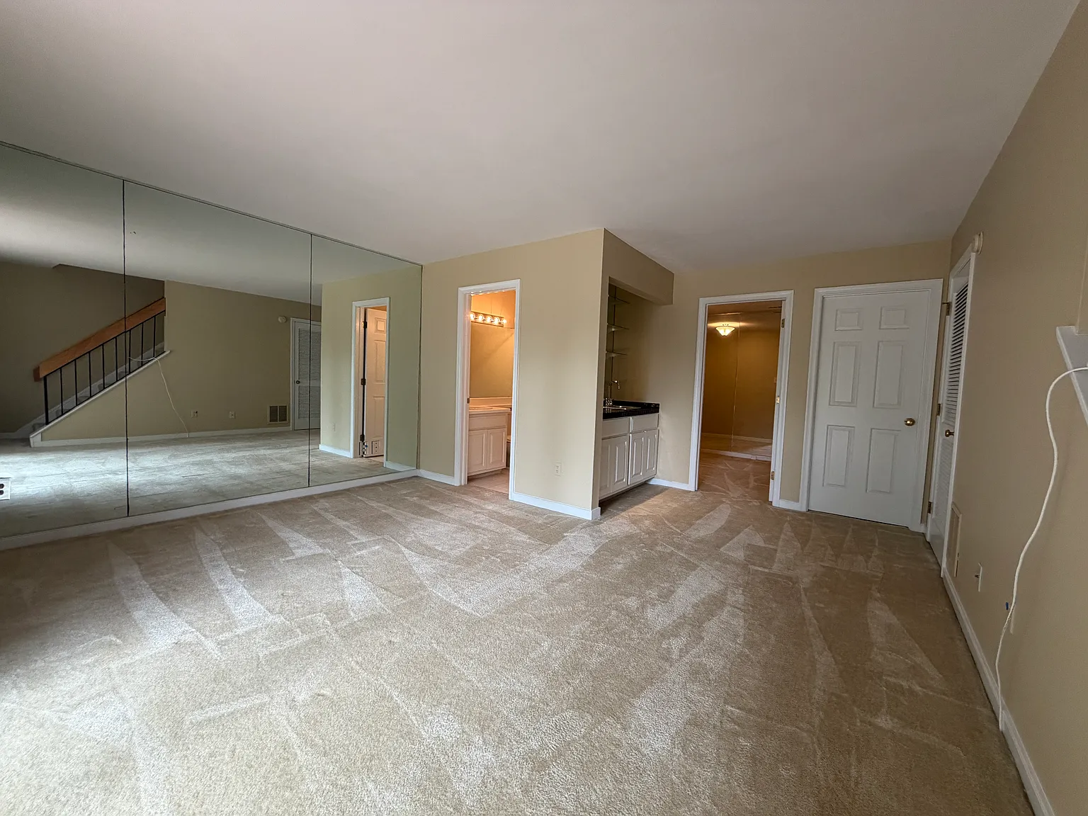 3 bed, 1845 sqft, $2,395 — Photo 1