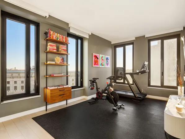 856 Washington Avenue image 14 of 30