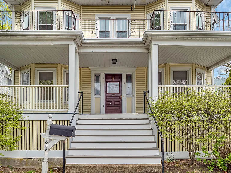 189 Glenwood St #2 — Photo 7
