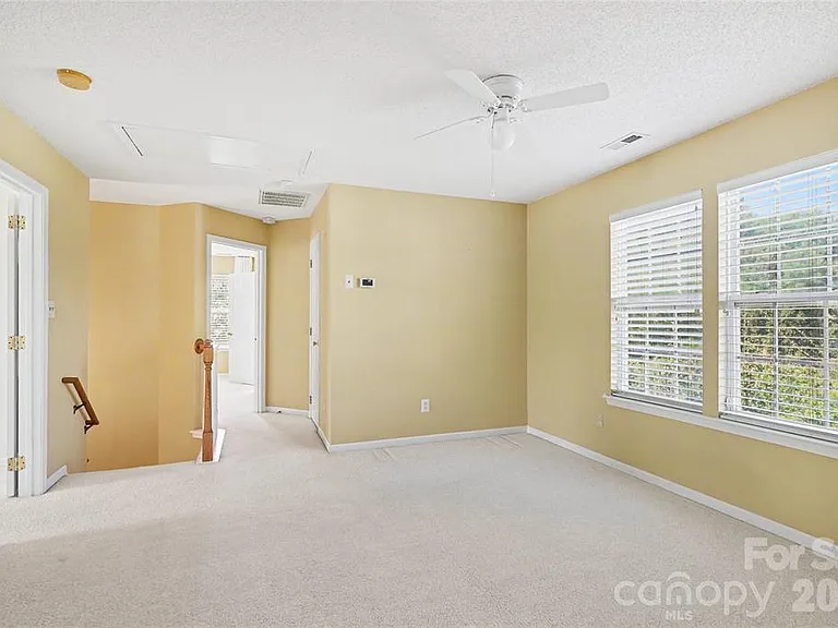 14802 Bergerac Ct — Photo 18