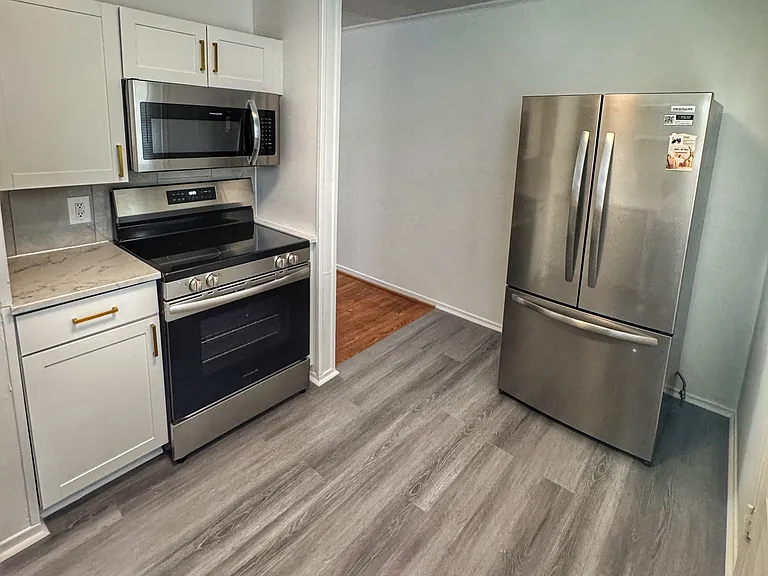 551 Overlook St — Photo 3