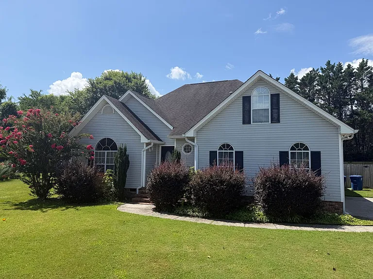 8900 Fox Glen Dr — Photo 1