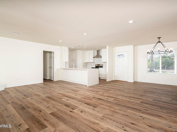 5th image of 6016 E Evans Dr