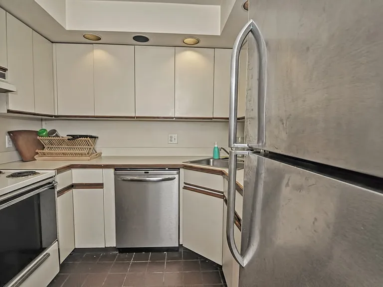 327 Commonwealth Ave #1 — Photo 8