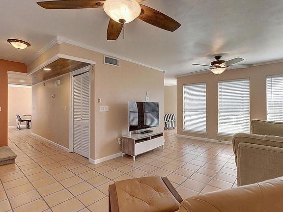 5th image of 13809 Suntan Ave