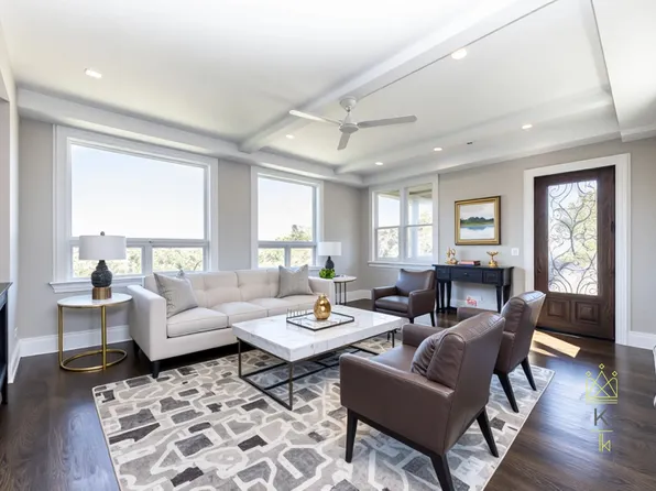 85 Regent St #8, Roxbury, MA 02119