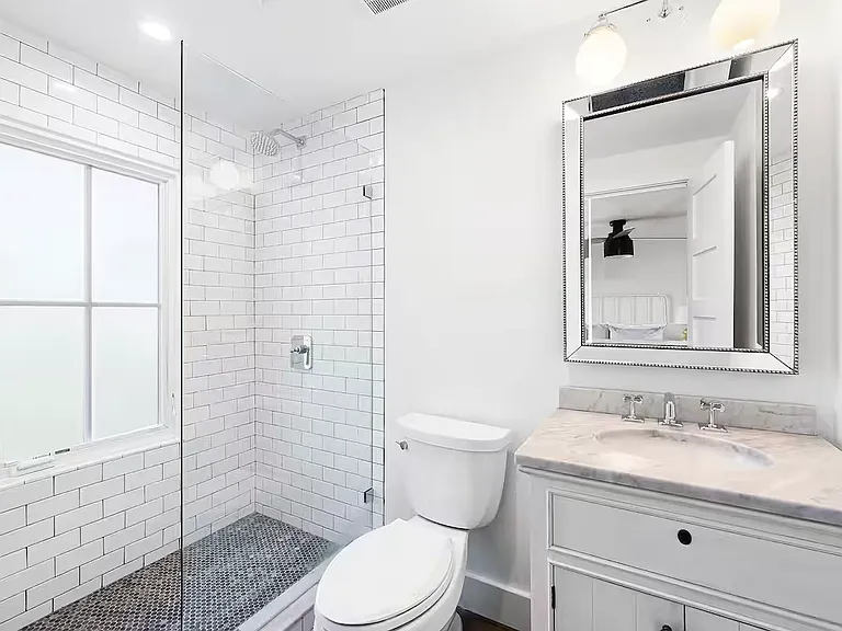 111 Halsey St — Photo 16