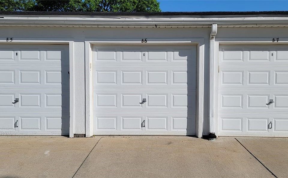 26195 Raintree Blvd APT B6, Olmsted Falls, OH 44138 Zillow