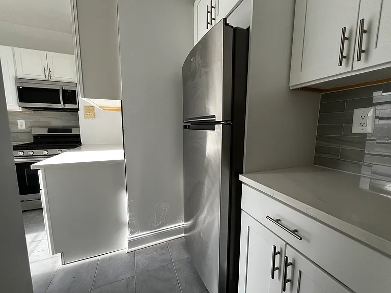 444 Neptune Ave #14A — Photo 2