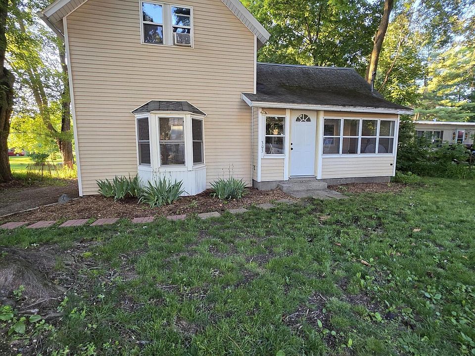 1st image of 303 Rathburn St
