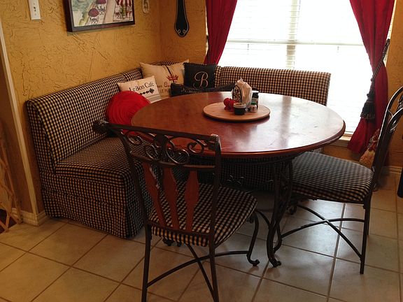 Breakfast Nook