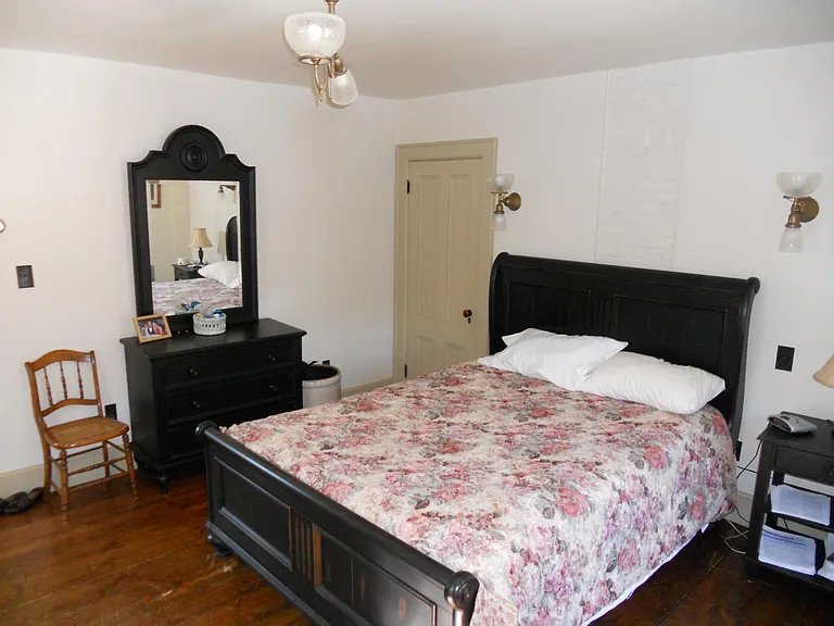239 Foundry St — Photo 28