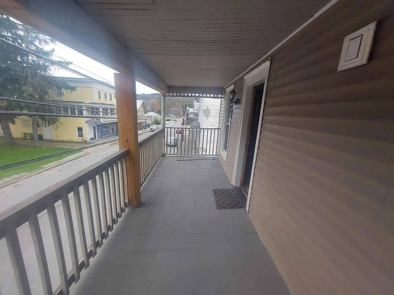 2 bed, 980 sqft, $1,200 — Photo 2