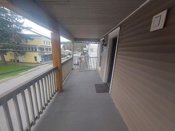 2nd image of 303 Main St #3