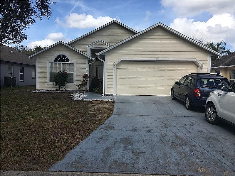 1st image of 214 Ethan Ave