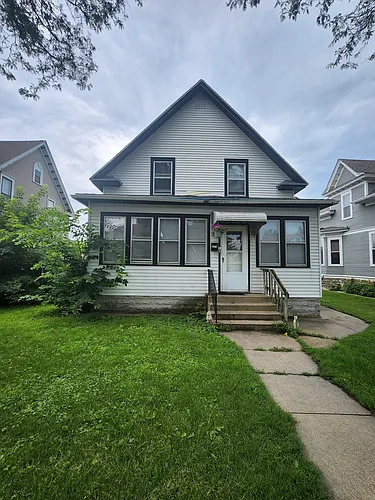 2019 Willow Ave N Photo 1