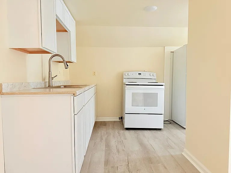 32715 Bi State Blvd — Photo 8