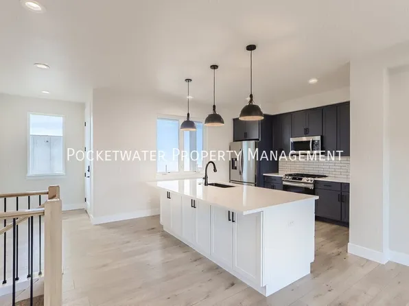 1343 Baker St, Longmont, CO 80501