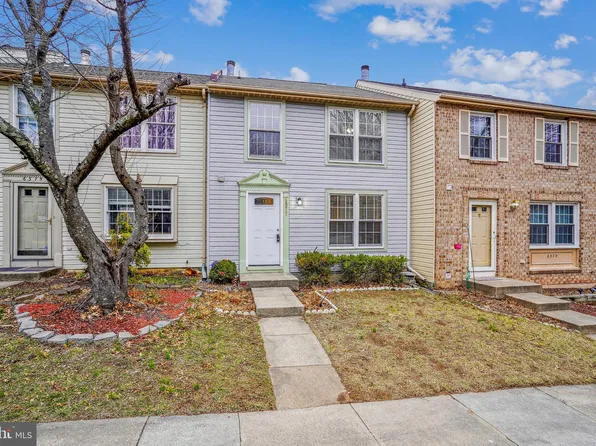 6377 Generals Ct, Centreville, VA 20121