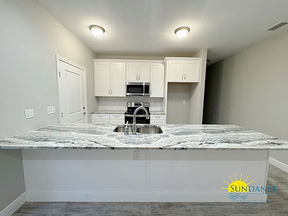 4th image of 17 Cape Dr Unit B