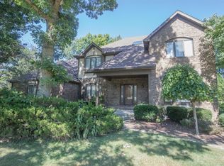 117 Shorewood Dr, Valparaiso, IN 46385