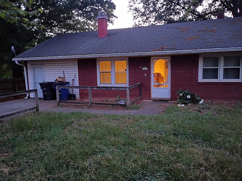 2nd image of 280 Sun View Rd