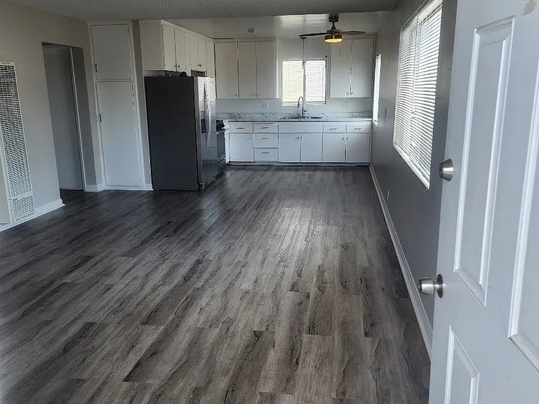 16865 Hoskins Ln #16865 — Photo 2