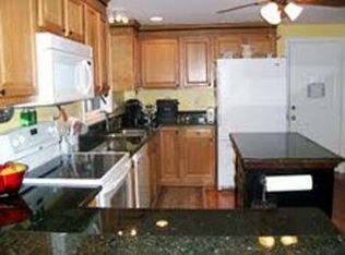 28 Strawberry Ln, Raymond, NH 03077