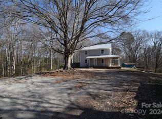 242 Springs Rd, Dallas, NC 28034