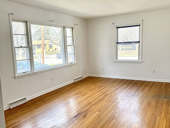 4th image of 3715 Rural St
