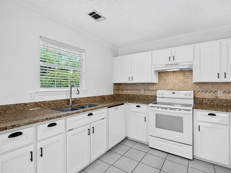 6523 Concord Rd — Photo 17