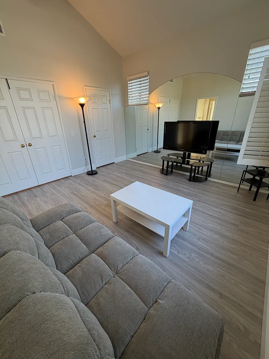 Building Photo - 3661 Alvarado Cir
