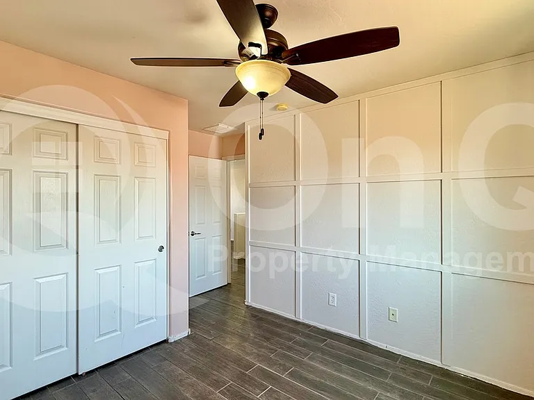 5731 W Beth Dr — Photo 10