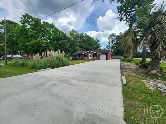 5th image of 416 Ash Street