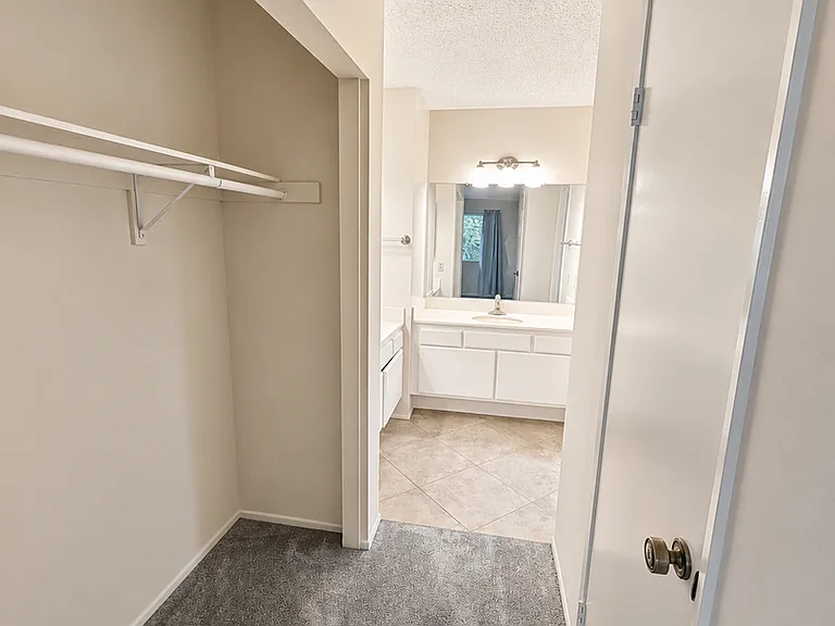 3727 Mesa Oak Ln — Photo 30